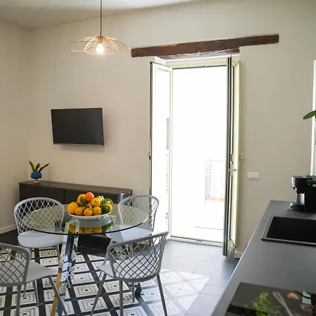 La Marina - Casa Assuntina * Letojanni